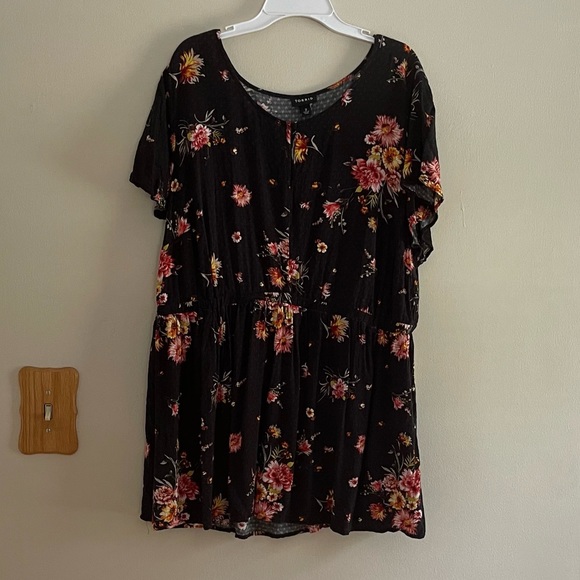 torrid Tops - Plus size floral peplum top